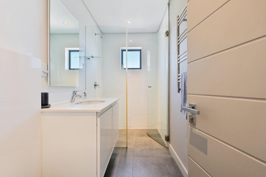 2 Bedroom Property for Sale in Gardens Western Cape